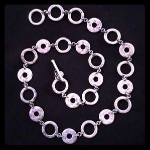 Silver hammered disc circle necklace